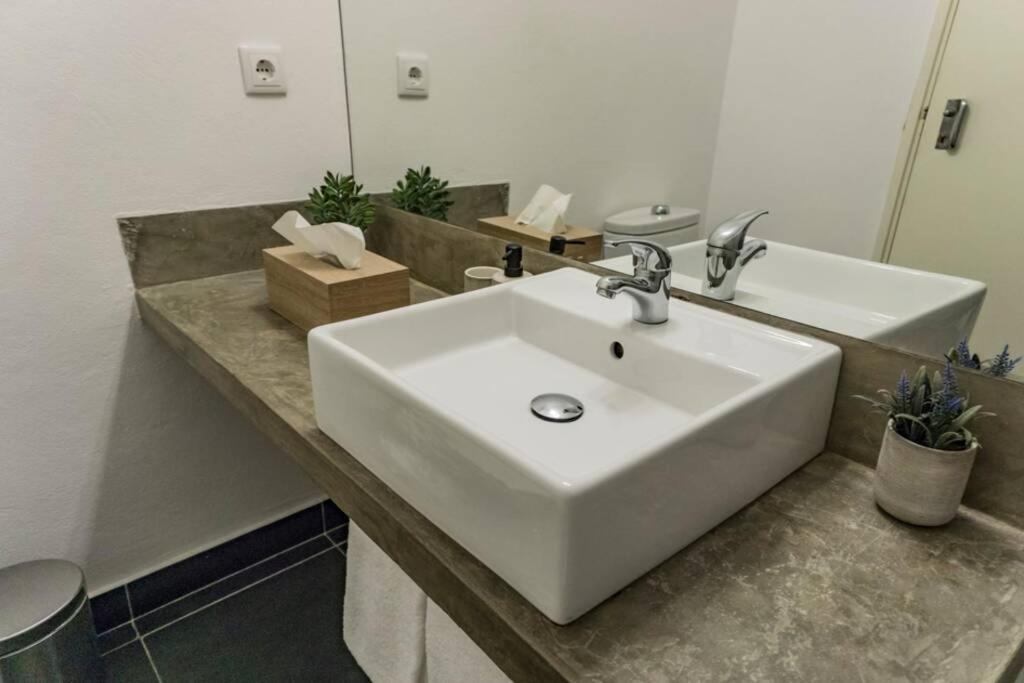 Lalitana Center Apartment Lagos Dış mekan fotoğraf